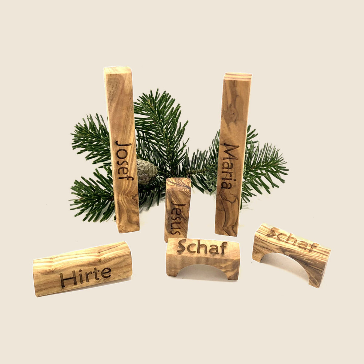 Weihnachtskrippe "MODERN LIFE" aus Olivenholz