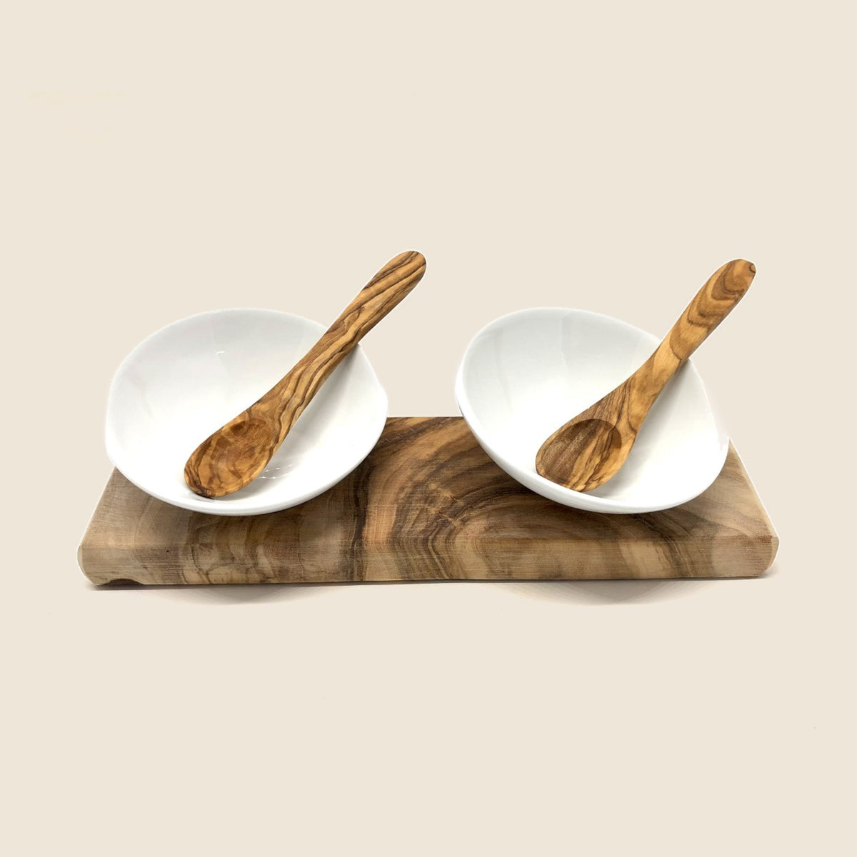 2er Set Dipschalen DESIGN Porzellan schräg inkl. 2 Löffel auf Olivenholz