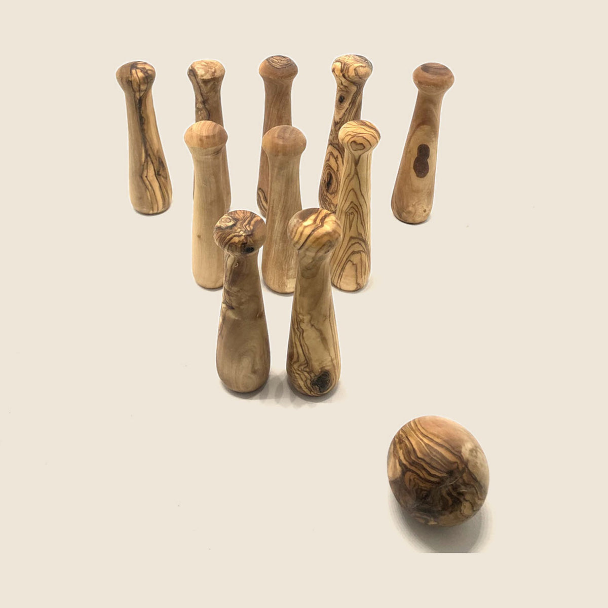 Bowling "At Home" aus Olivenholz