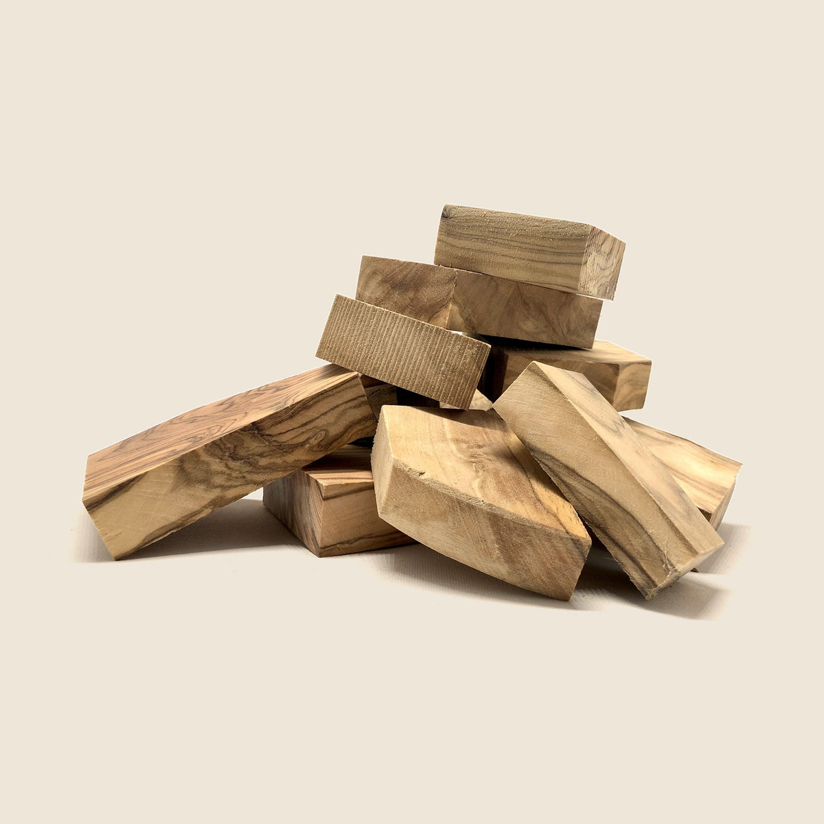 1 kg Unbearbeitetes Olivenholz für DIY-Kreationen