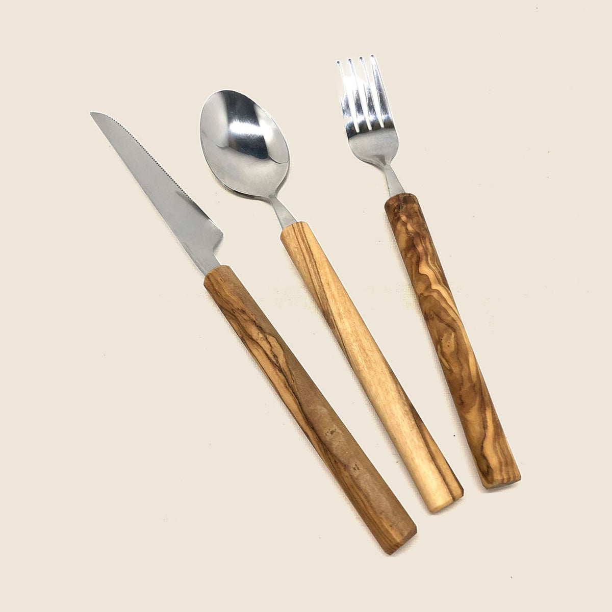 Essbesteck Edelstahl mit Griff aus Olivenholz (3er Set)