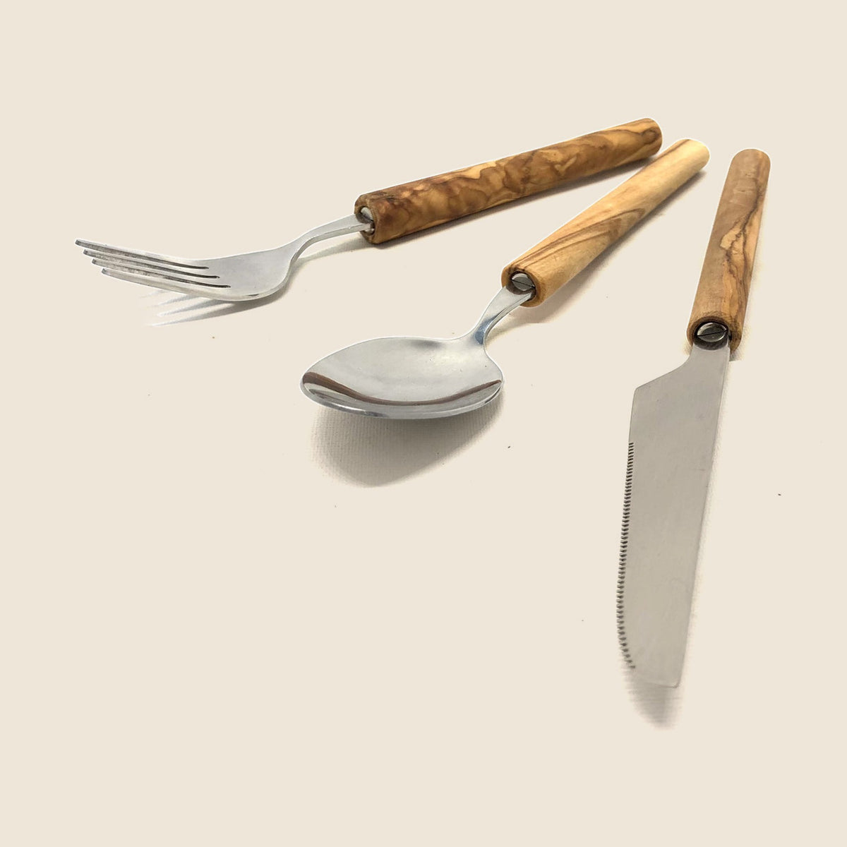 Essbesteck Edelstahl mit Griff aus Olivenholz (3er Set)