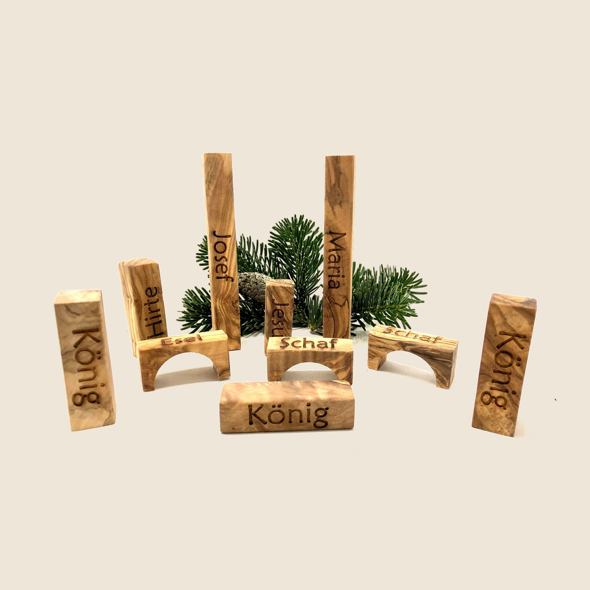 Weihnachtskrippe "MODERN LIFE" aus Olivenholz